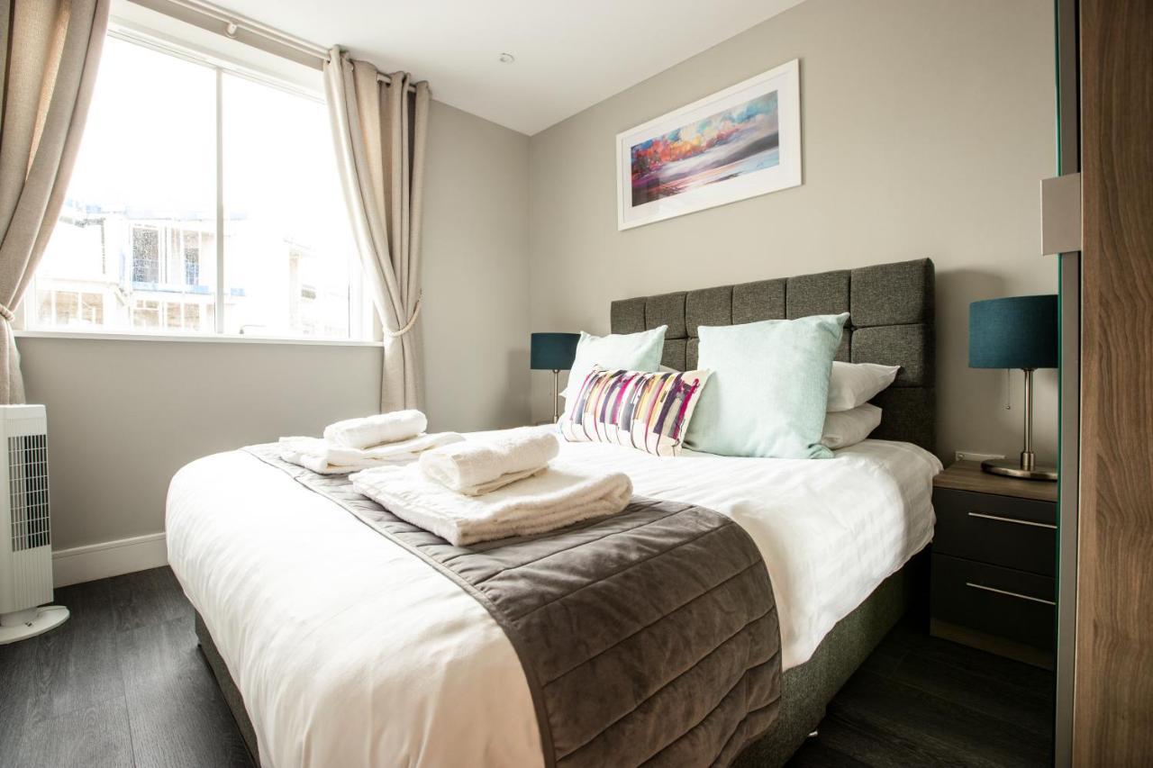 Urban Living'S - The Wren Beautiful City Centre Apartment With Parking Оксфорд Екстериор снимка