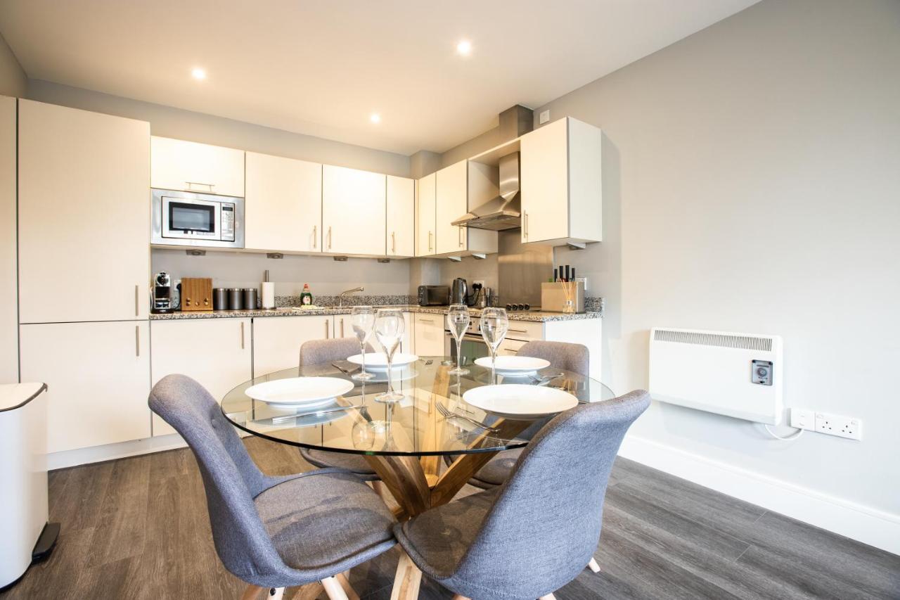 Urban Living'S - The Wren Beautiful City Centre Apartment With Parking Оксфорд Екстериор снимка
